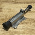 Chân hãm, chống giữ cửa gắn chặt tường làm bằng inox BA1102