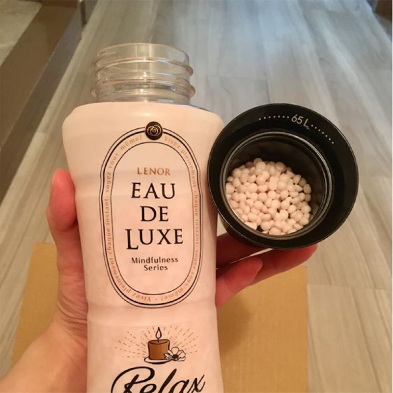 Viên xả vải hương nước hoa Lenor Eau De Luxe Relax