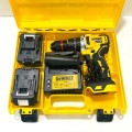 Máy khoan pin Dewalt đầu kẹp 13 ly AutoLock