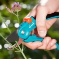 Kéo cắt cành chống trượt Gardena 08857-20