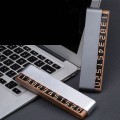 Bảng số điện thoại trên ô tô bằng gỗ 