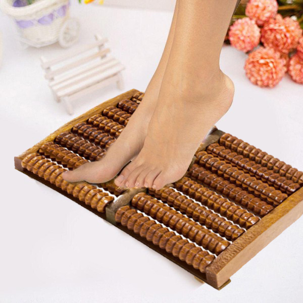 Bàn massage chân bằng gỗ 8 hàng cao cấp J141