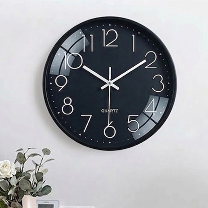 Màu đen số trắng