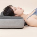 Gối công thái học cao su non nâng đỡ cột sống, thoáng khí cao cấp Ema BA1873, Size S Màu Tối + Vỏ