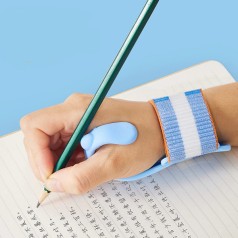 Dụng cụ tập viết chỉnh hình cổ tay giúp bé cầm bút đúng tư thế BA1853